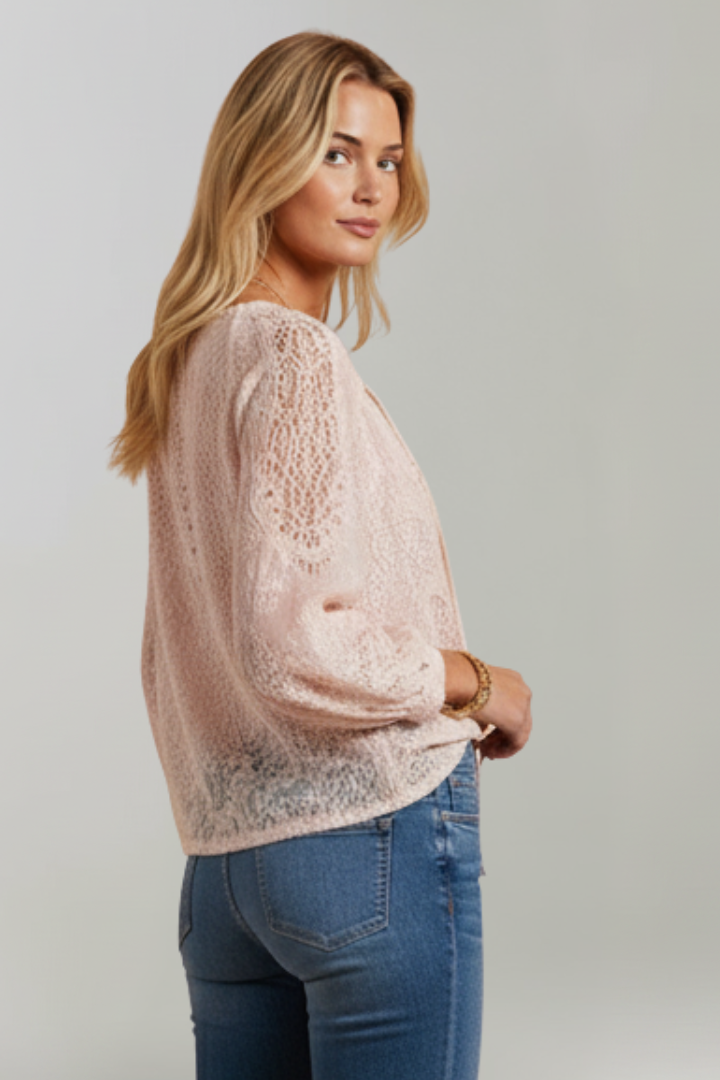 Nerisse | Transparente Häkel-Bluse