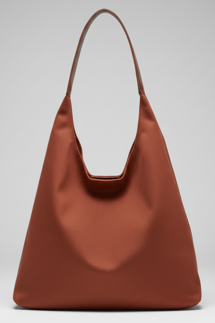 Novira Damen-Handtasche Lifestyle-Ansicht am Modell | Saliénne