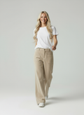 Liza | Weit geschnittene Corduroy-Hose mit Taschen